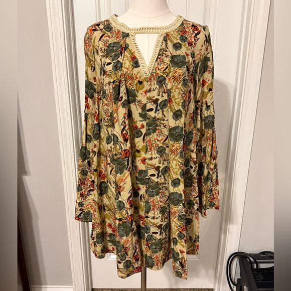 Umgee Tops - Umgee Multicolor Floral Tunic Top with Bell Sleeves